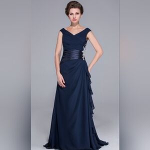 NWOT Elegant Navy Blue Evening Gown